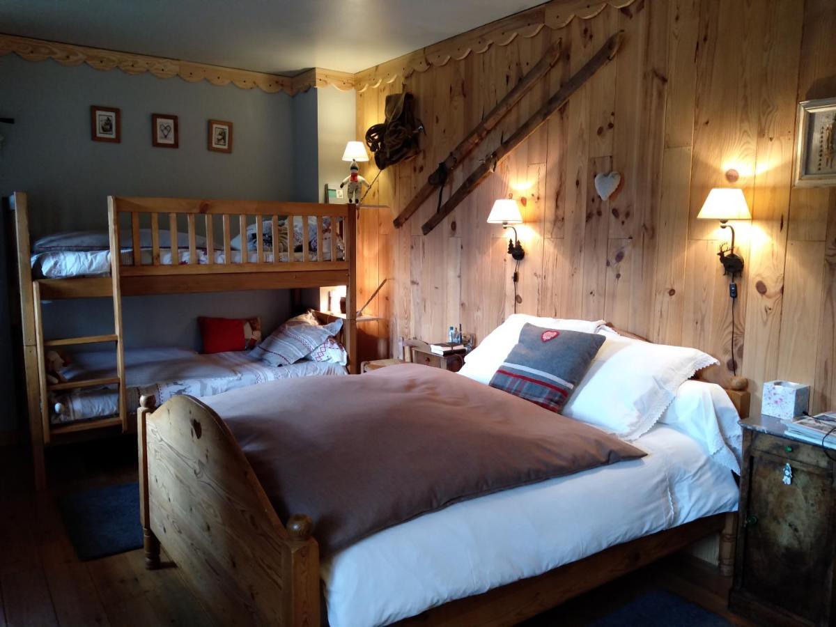 La Grande Ourse Bed & Breakfast กอมปอง ภายนอก รูปภาพ