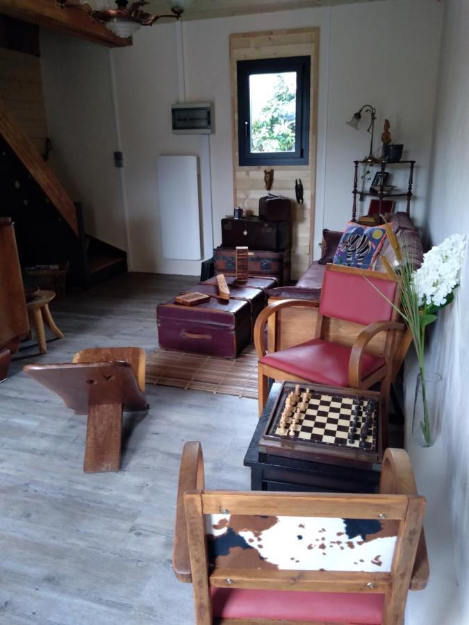 La Grande Ourse Bed & Breakfast กอมปอง ภายนอก รูปภาพ