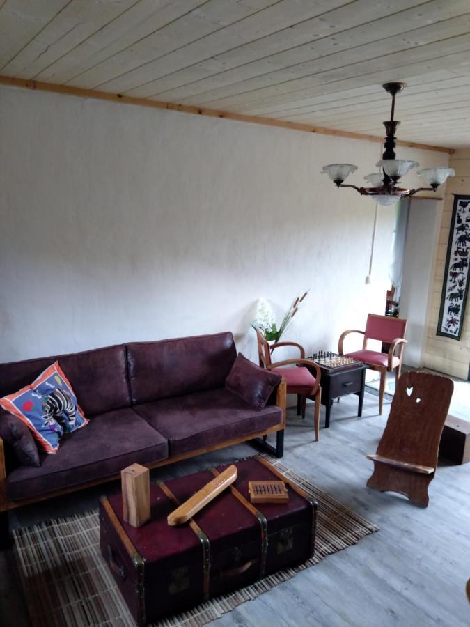 La Grande Ourse Bed & Breakfast กอมปอง ภายนอก รูปภาพ